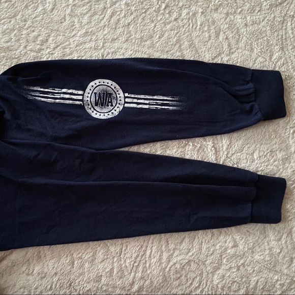 *SOLD* Washington Graphic Long Sleeve - Picture 5 of 5